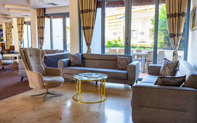 Sentinus Beach Hotel