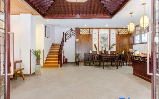 Yuliang Old Town Inn