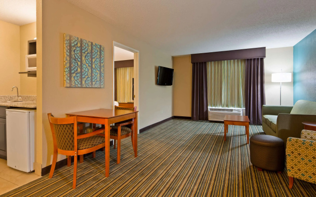 Best Western Plus Menomonie Inn & Suites