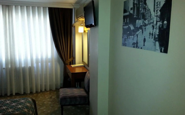 Avlonya Hotel