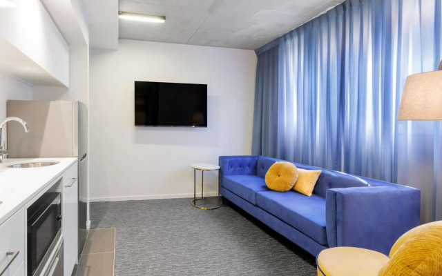 Oaks Melbourne St Kilda Road Hotel