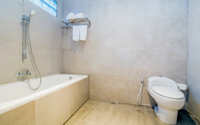 Anza Hotel by OYO Rooms