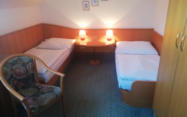 Hotel Monica