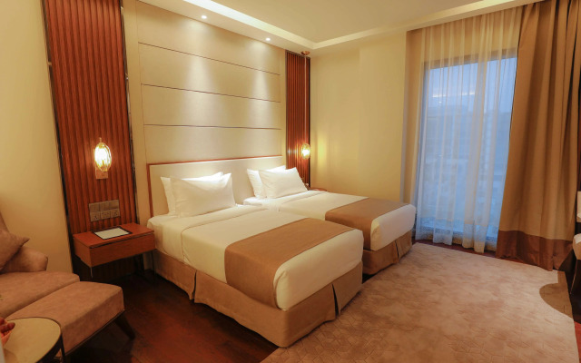 Best Western PLUS Runway - Luxury Collection Hotel