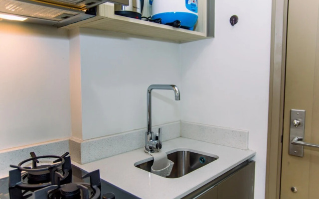 Fancy And Nice Studio Apartment At Gold Coast