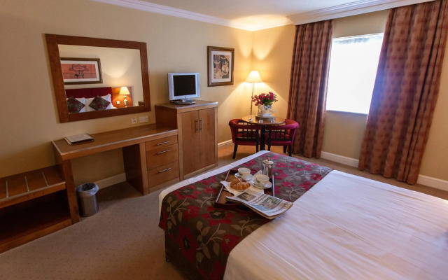 Hamlet Court Hotel