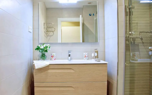 Feelathome Madrid Suites Apartments