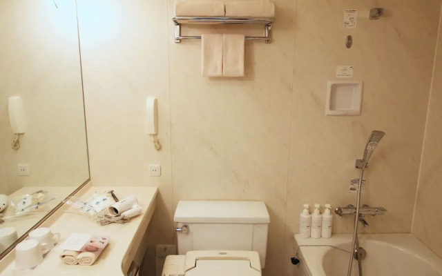 Kobe MerikenPark Oriental Hotel