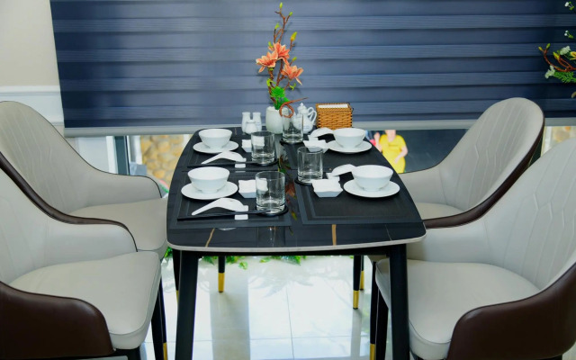 Hera Luxury Hotel