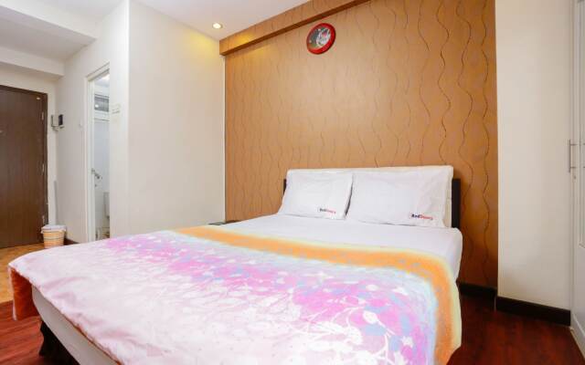 RedDoorz Apartment@The Suites Metro Soekarno Hatta