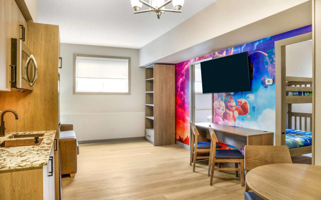 Days Inn & Suites by Wyndham West Edmonton