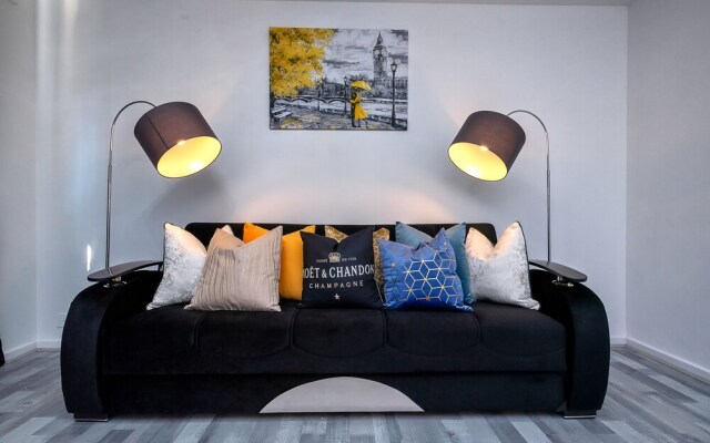 A Stunning 2 BED Home ON THE River Thames!