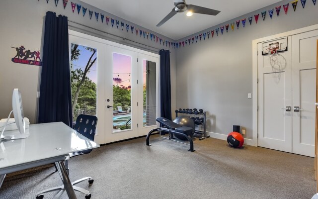 510 Austin - 5 Br Home