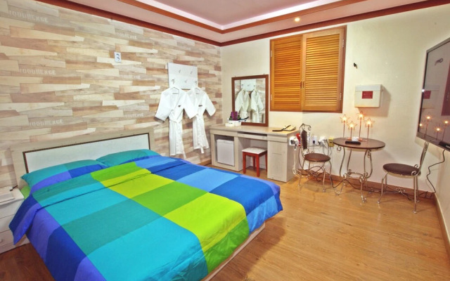 Anseong M Hotel