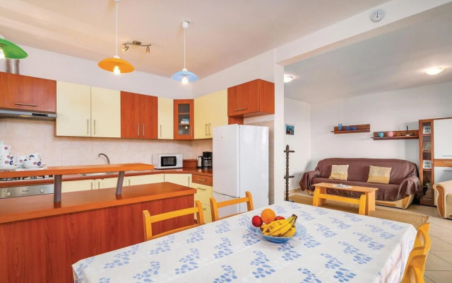 Awesome Home in Labin With Wifi and 5 Bedrooms