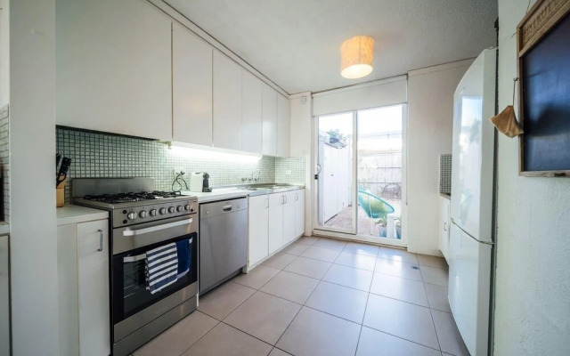 Sentosa at Semaphore Park-beachside Living