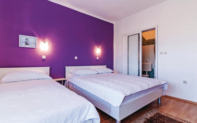 Stunning Apartment in Rovanjska With 3 Bedrooms and Wifi