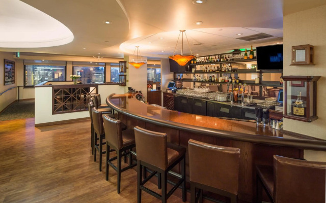 Marines Memorial Club & Hotel