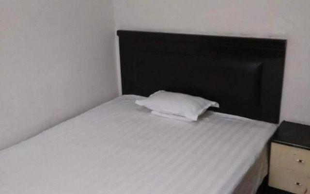 Jingmen Sanjiang Inn