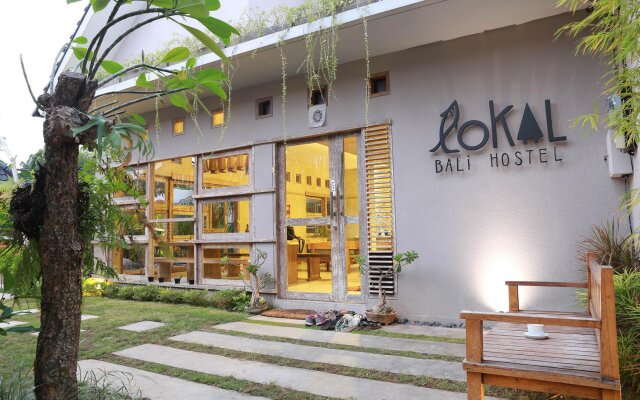 Lokal Bali Hostel