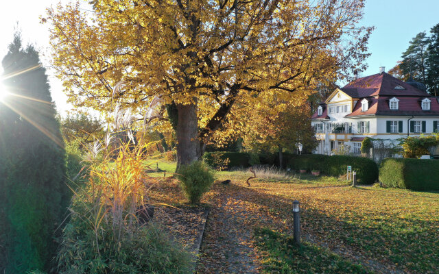 Schlossgut Oberambach BioHotel und Vitalzentrum