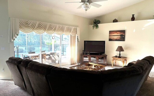 Immaculate Villa in Kissimmee South Facing Pool