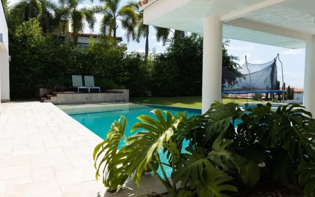 Villa Serenidad by Acomodo