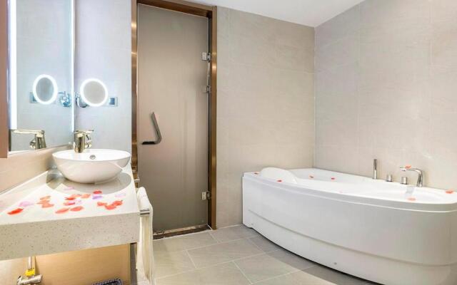 Lavande Hotels Nanchang Liantang Xiaolan Industrial Park