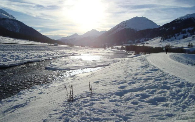 Chesa Sonnenuhr