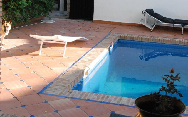 Apartamentos Turísticos Alhambra