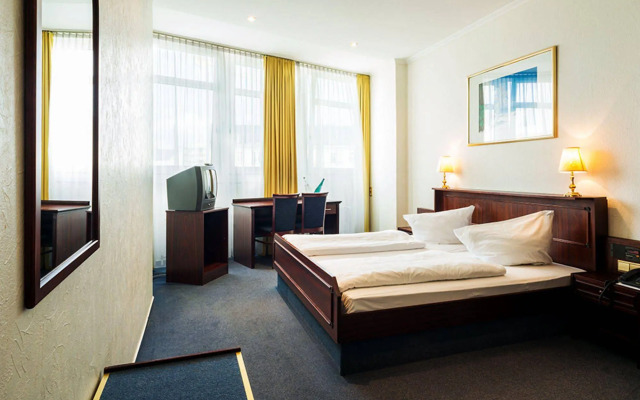 Hotel Panorama Am Adenauerplatz