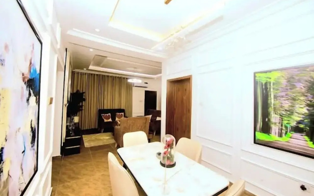 Sow Luxury Apartment