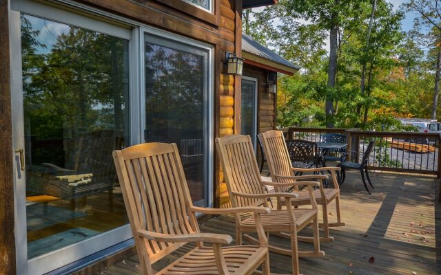 Glass Mountain Lodge 5 Bedroom House