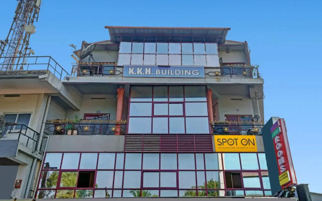 SPOT ON 807038 KKH Residency