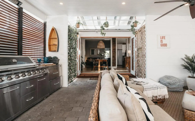 La Mia Casa 159 - CBD - The Entertainer – Guest Rooms – Orange
