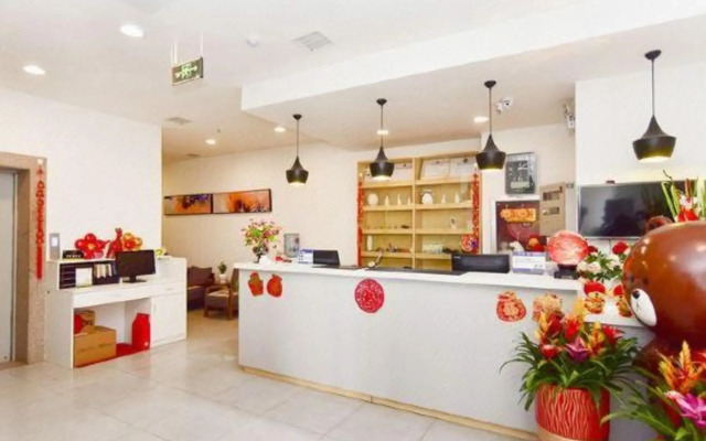 Qingzhu Huaduo Express Hotel (Qingdao Tongfu Road Women's and Children's Hospital)