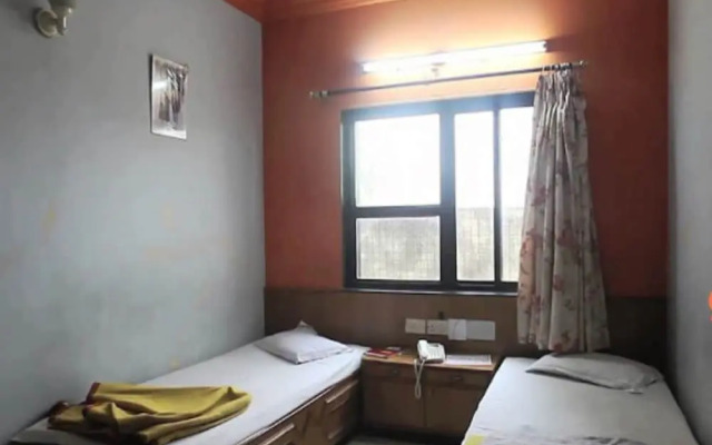 TIH Hotel City Palace