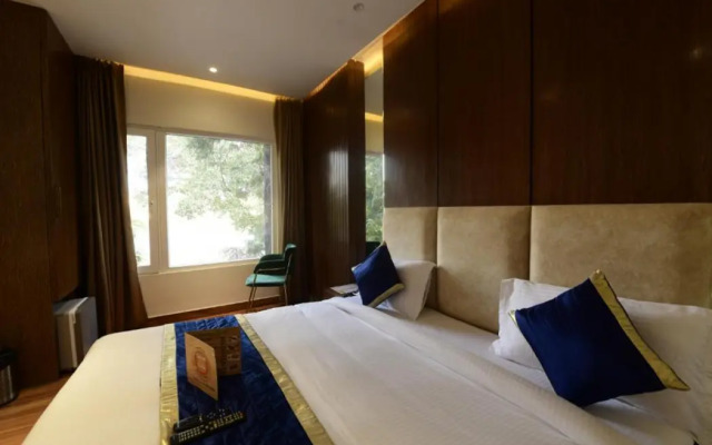 Stamps Golden Lagoon by Eight Continents