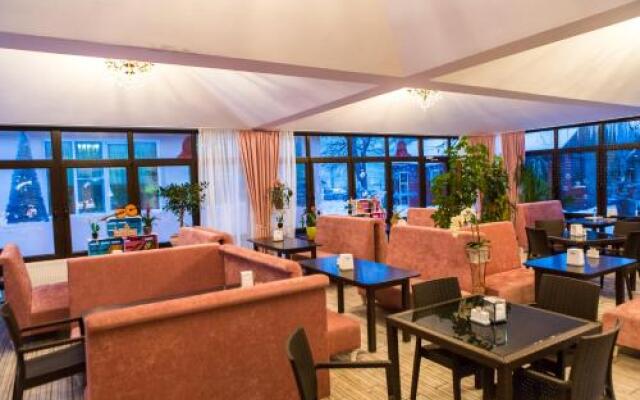 Bomond Hotel