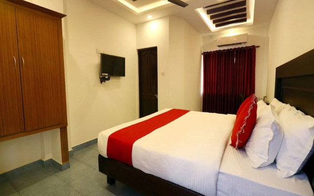 OYO 8964 Malabar Plaza Hotel