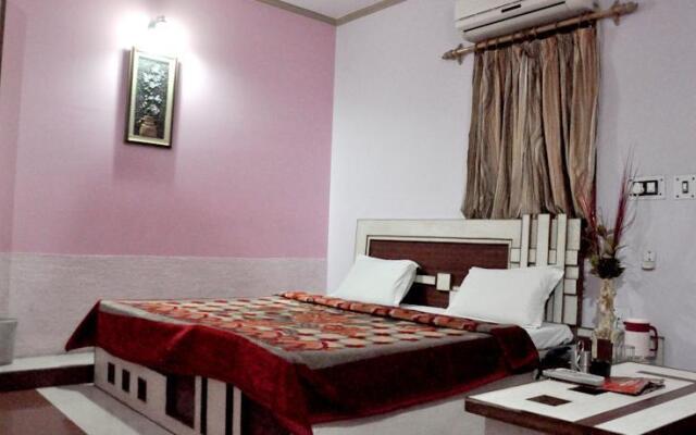 Hotel Red Inn