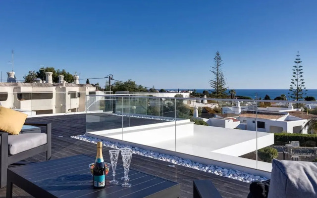 2 Rua das Palmas Luxurious Stylish and Modern L