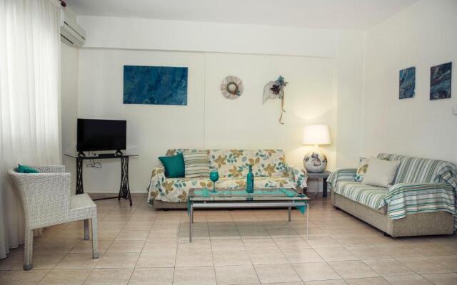 Menexe Apartments-Kelyfos