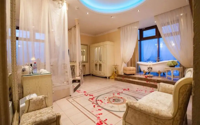 Triumph Palace Boutique Hotel
