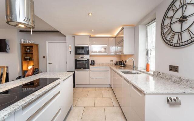 Bridge House Apartment 1