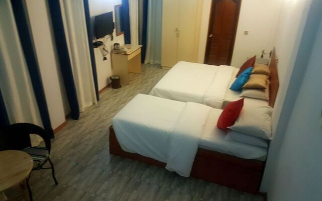 Five Coral Inn