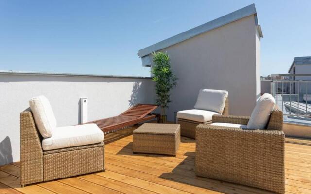 Penthouse near Schoenbrunn with large terrace! N43