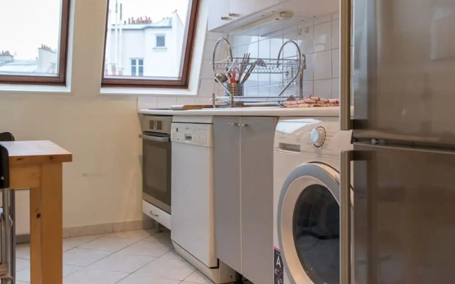 Coquelicot Delightful 1 Bedroom Apt Near Eiffel Tower