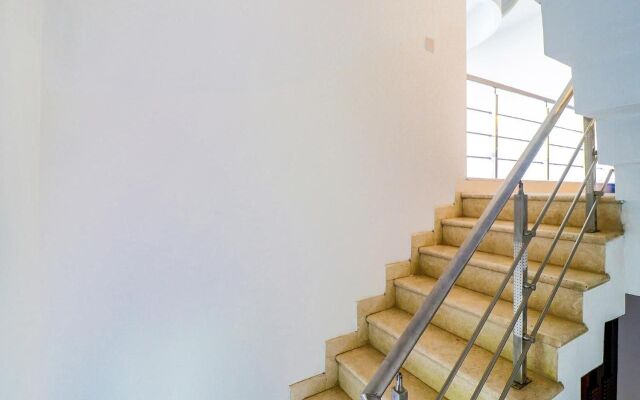 FabHotel Blue Moon Residency