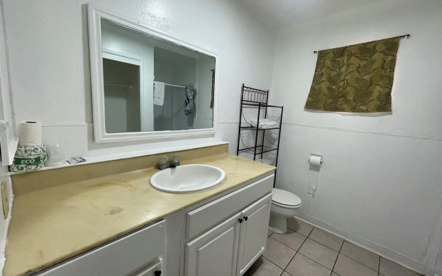 Oak Motel Modesto CA